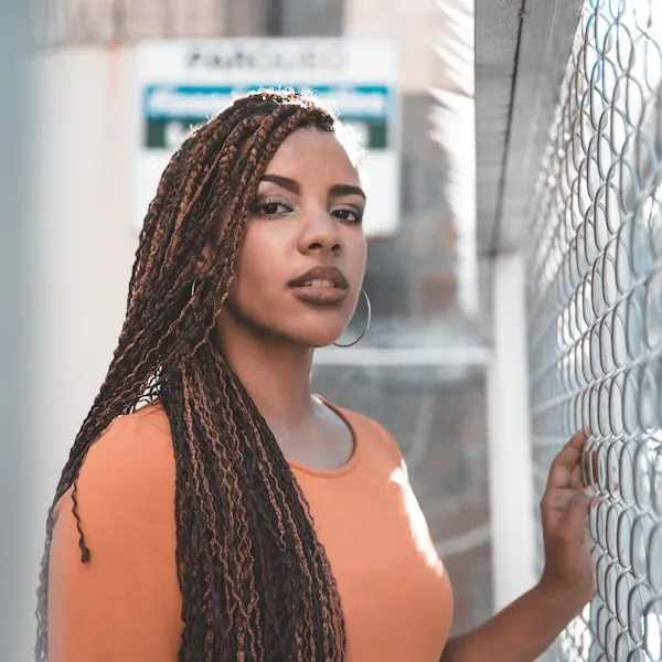 Anna Kiss – festmény és kiállítási részlet